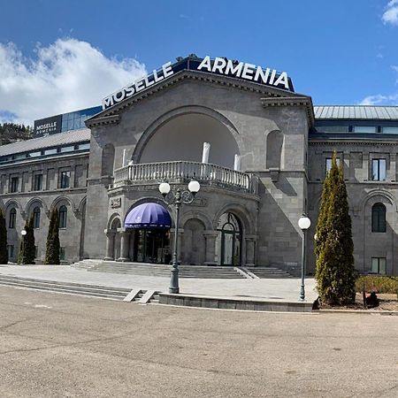 ירמוק Armenia Hotel מראה חיצוני תמונה