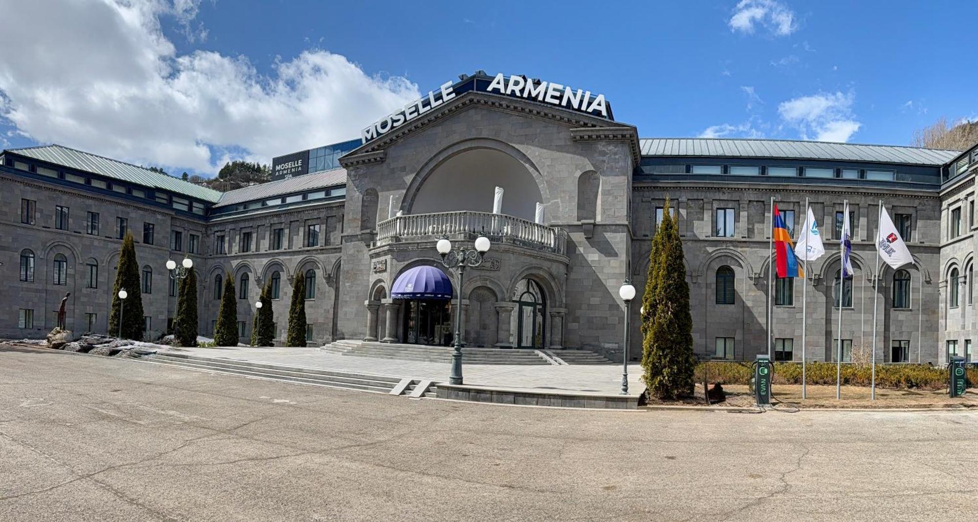 ירמוק Armenia Hotel מראה חיצוני תמונה